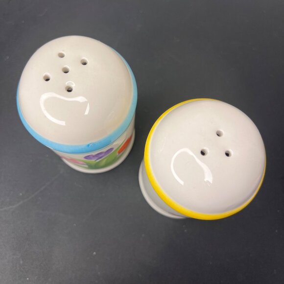 Mervyns 1998 Hand-Painted Tulip Ceramic Salt & Pepper Shakers Blue & Yellow - Picture 7 of 10